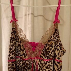 Tiger print soft nightdress w/lace and pink trim & straps.Has long slit at back